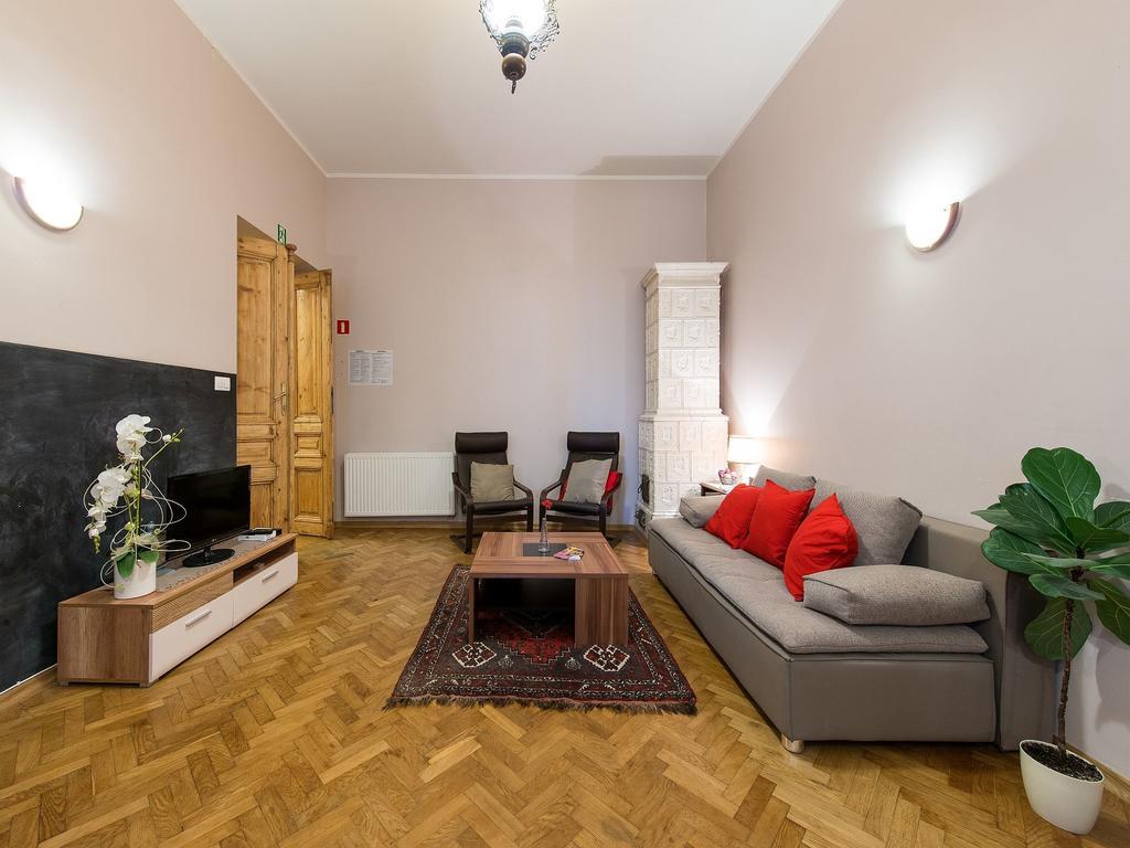 5 Bedroom Family Apartment Krakau